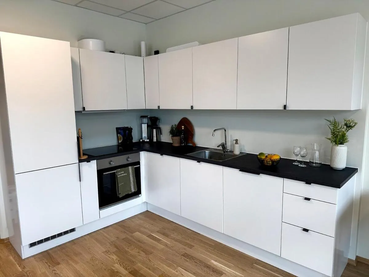 Modern Studio Apartment Right On The Dock - Near Downtown برغن
