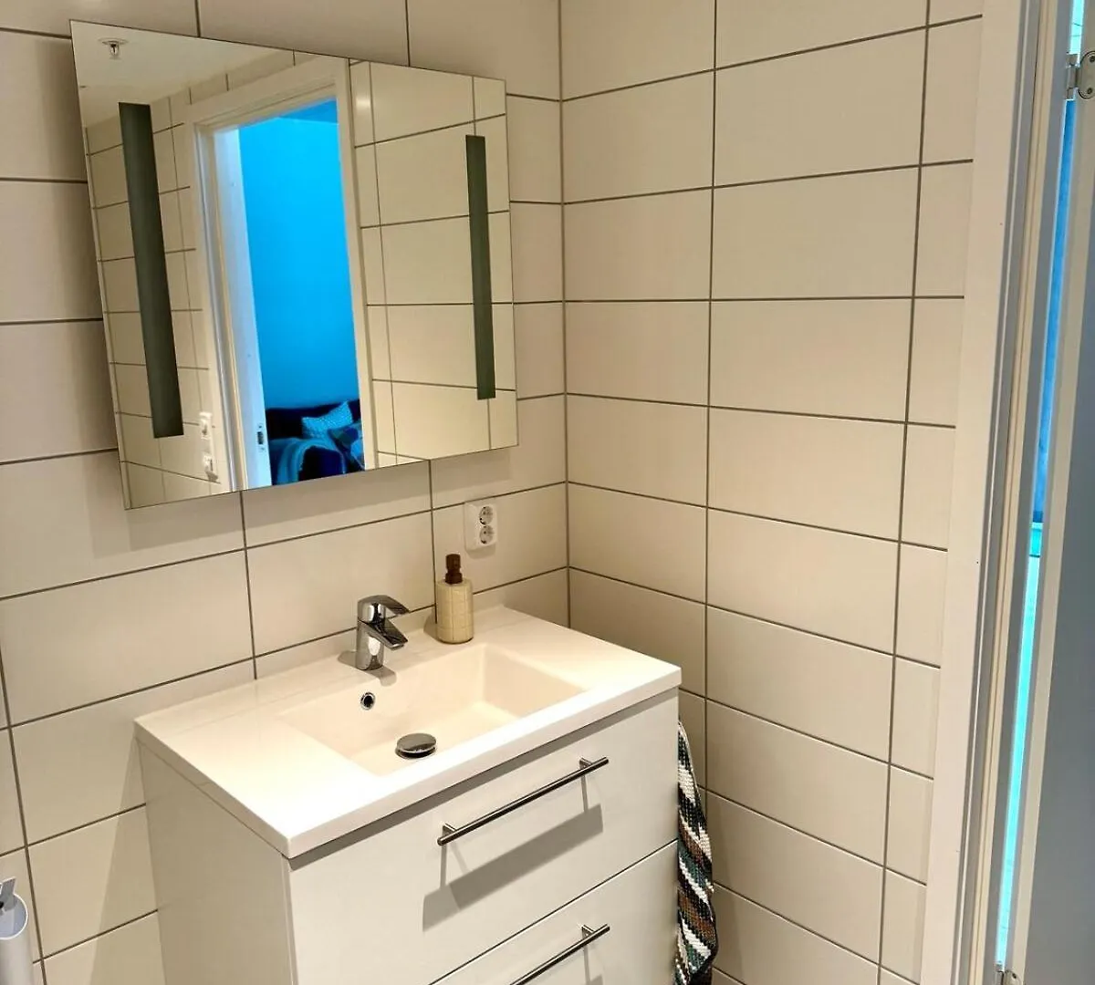 Modern Studio Apartment Right On The Dock - Near Downtown برغن