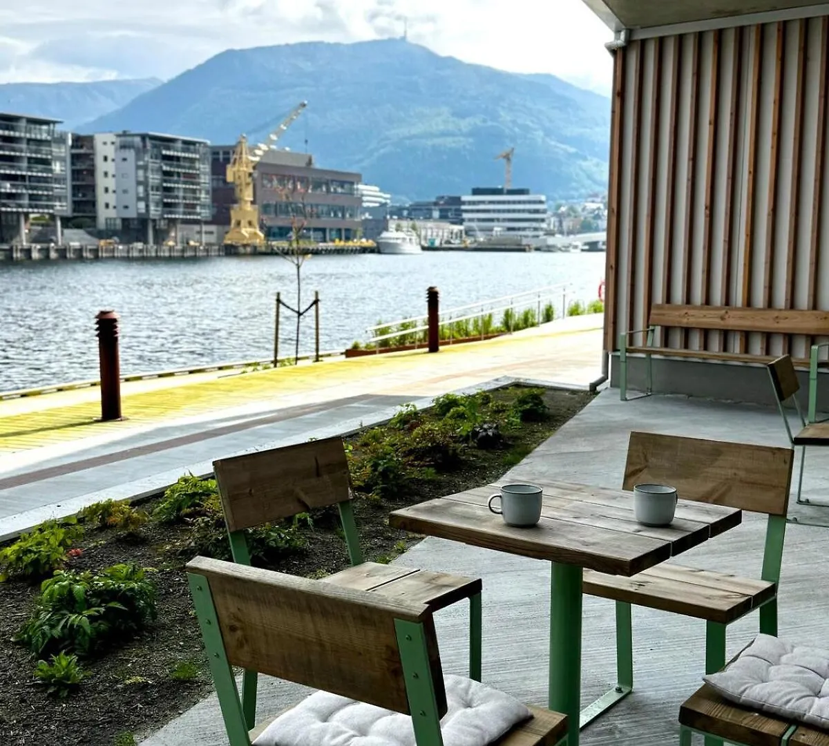 Modern Studio Apartment Right On The Dock - Near Downtown برغن